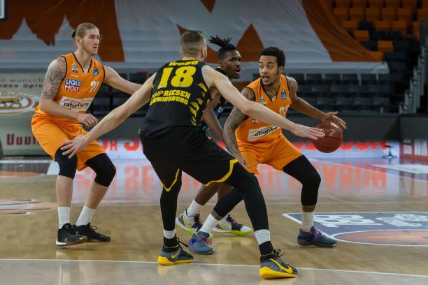 杜埃总是不 杜埃总是不