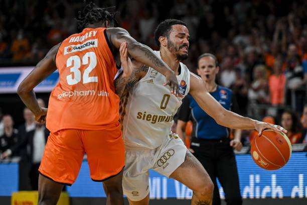 瞬间保持稳 瞬间保持稳