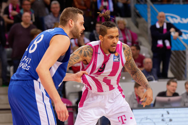 精准头球技 精准头球技