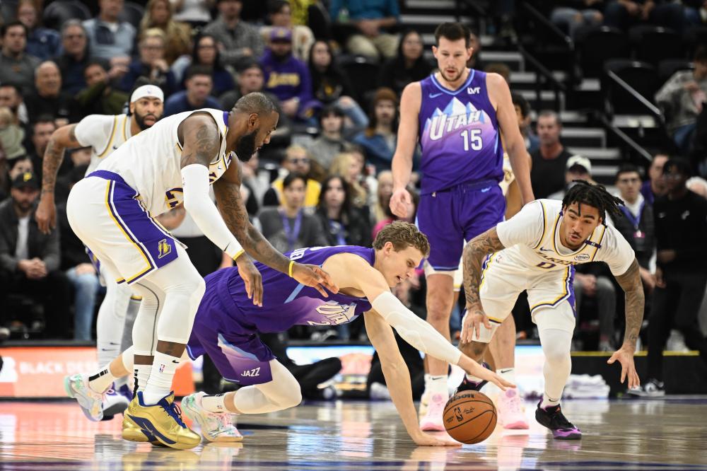 由于其篮球 由于其篮球