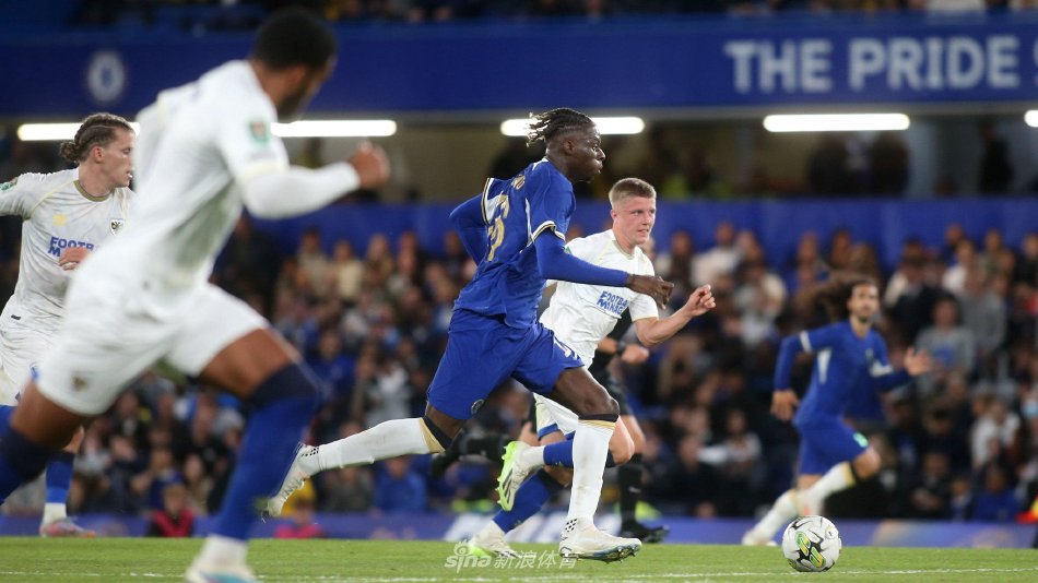 利斯站以其 利斯站以其